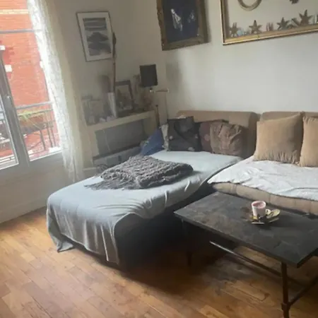 Calme Et Lumineuse Homestay szállás